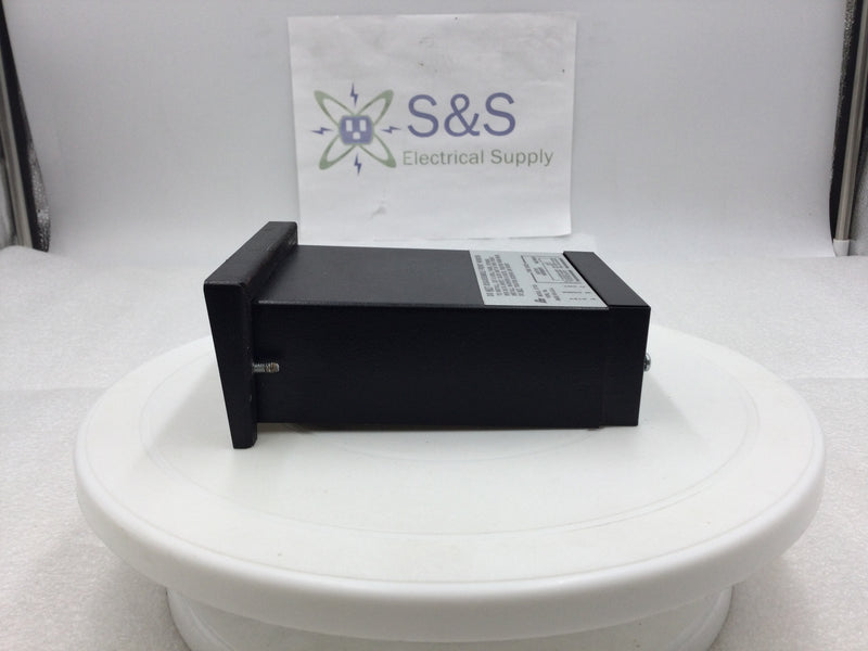 Red Lion Controls Model DT3D Panel Meter