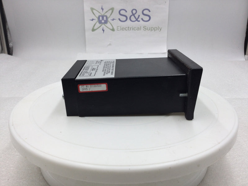 Red Lion Controls Model DT3D Panel Meter