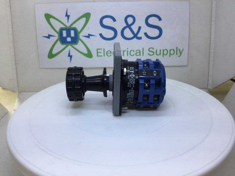 Krause & Naimer VDE 0660 Style MC Rotary Switch Voltmeter