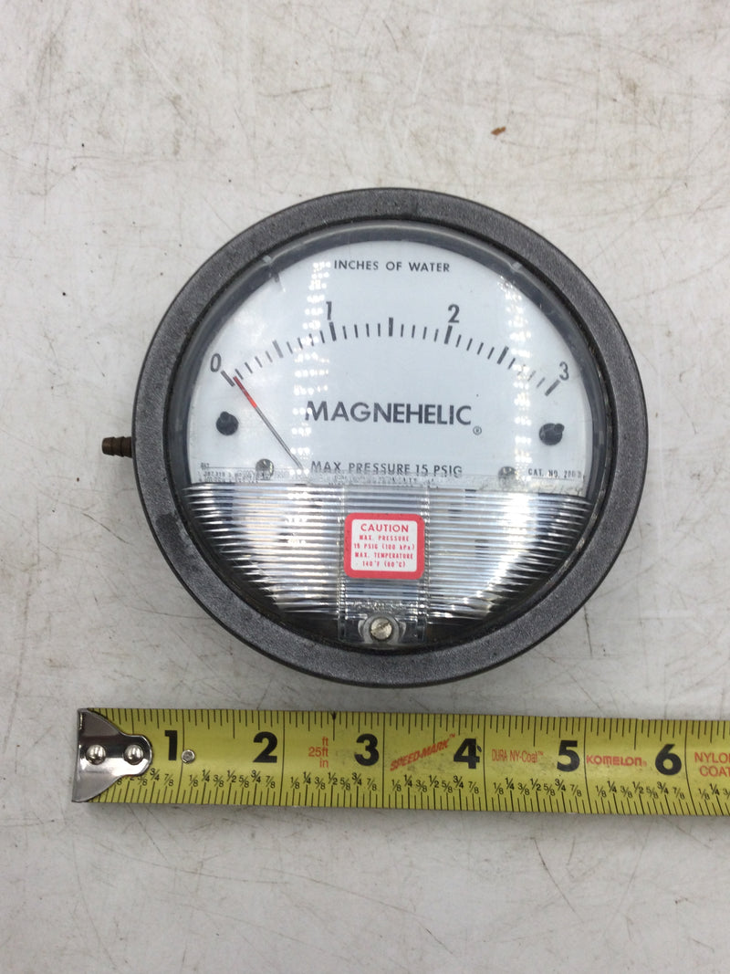 Dwyer 2003 Magnehelic Water Pressure Gauge 0-3 Inch Water 15 PSIG 2003C