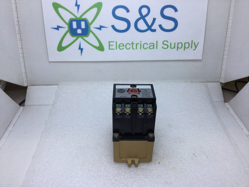 Allen-Bradley 700-P400A1 Series: B Bulletin 700 Type P Direct Drive AC Relay 12 Pole MAX 120-600V 10-20A