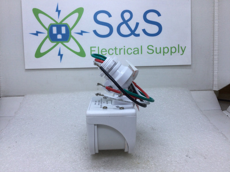 Defiant 745 407 Motion Sensor Replacement 300 Watt Max. 120V 60Hz 270 Degree Detection