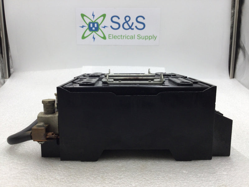 Wadsworth Dual 200 Amp 2 Pole Main Fuse Pullout Holders and Base