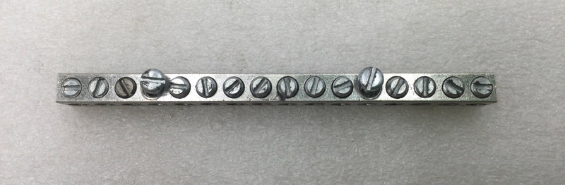 ITE EQ2UD 16 Position 4-14 AWG 120/240V Grounding Bar 5 1/2" x 1/2"