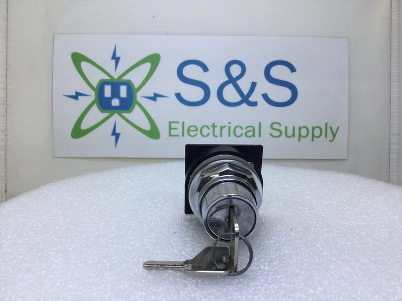 GE CR104PSK63A00C HD 2 Position Key Style Selector Switch with Spring Return