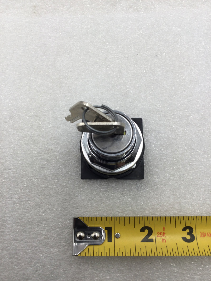GE CR104PSK63A00C HD 2 Position Key Style Selector Switch with Spring Return