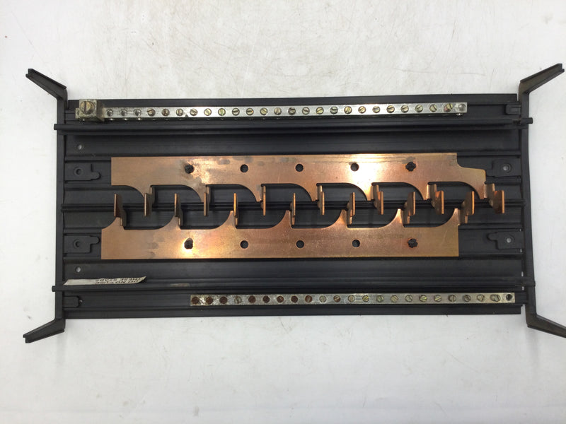 Siemens 15 Space 30 Circuit MLO/MB Conv Copper Buss 200A 120/240V Type Q Guts Only 9" x 17"