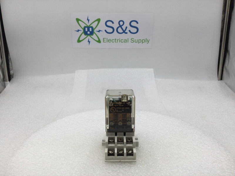 Cutler-Hammer D5PR3A 10 Amp 250 VAC 11 Blade Ice Cube Relay with Terminal Base