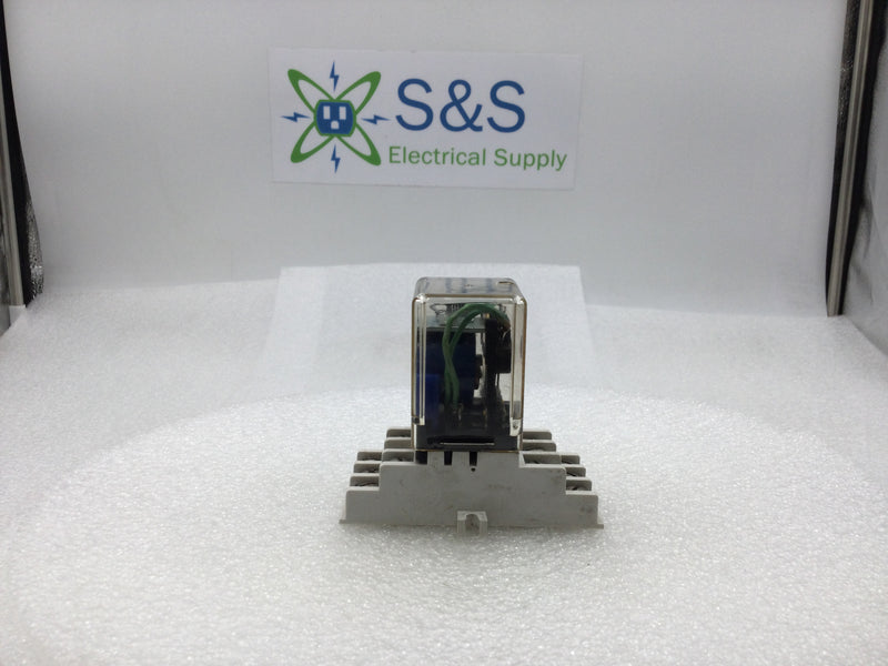 Cutler-Hammer D5PR3A 10 Amp 250 VAC 11 Blade Ice Cube Relay with Terminal Base