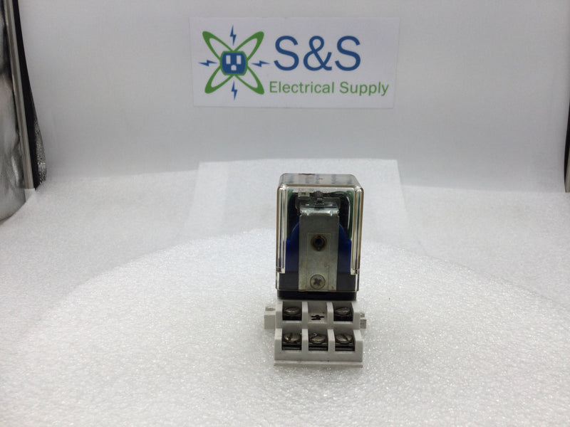 Cutler-Hammer D5PR3A 10 Amp 250 VAC 11 Blade Ice Cube Relay with Terminal Base