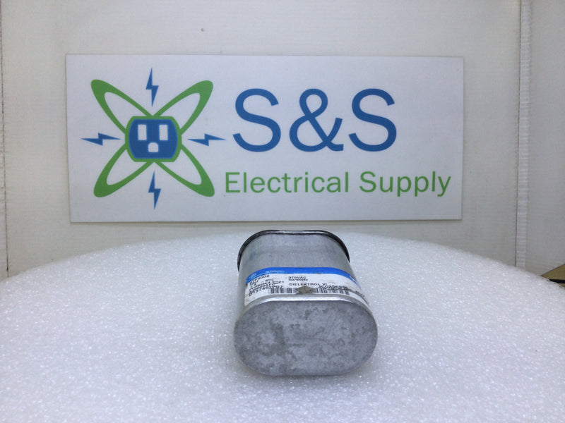 GE General Electric Capacitor 97F9002 10uf +06-06% 370 VAC 50/60Hz D137452P07