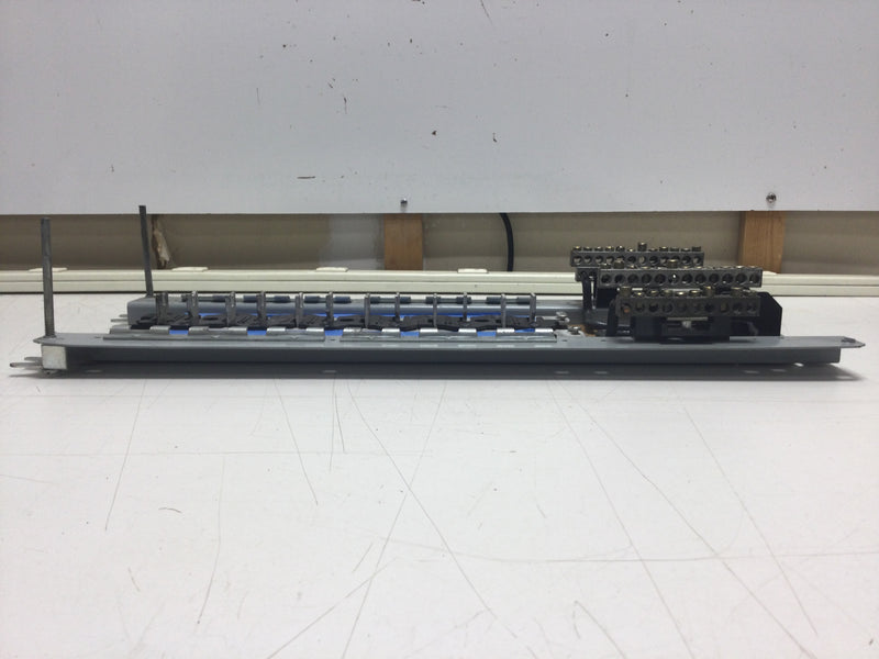 ITE EQ Series 100 Amp 12 Space/40 Circuit 120/240 VAC Load Center Guts Only 8" X 21"