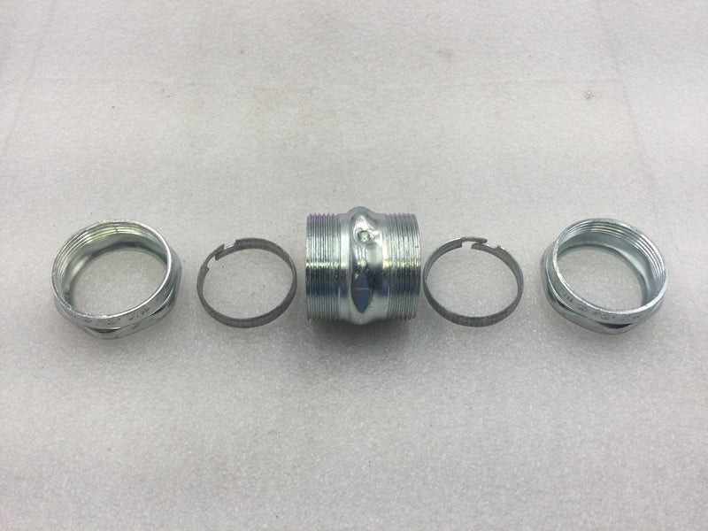 Lot of 5 Thomas & Betts 1 1/4" EMT Conduit Compression Couplings
