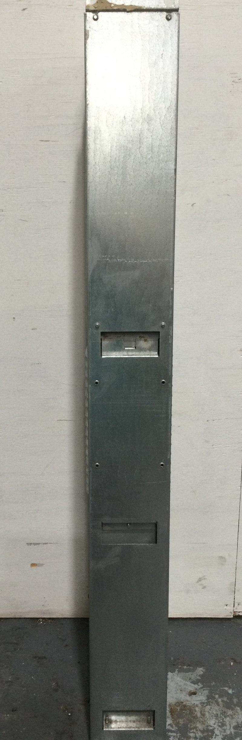 ABB ACH550-VC-023A-4 HVAC Driver 3 PH 48-63HZ 380-480 VAC 23 Amp 47.5" x 5"