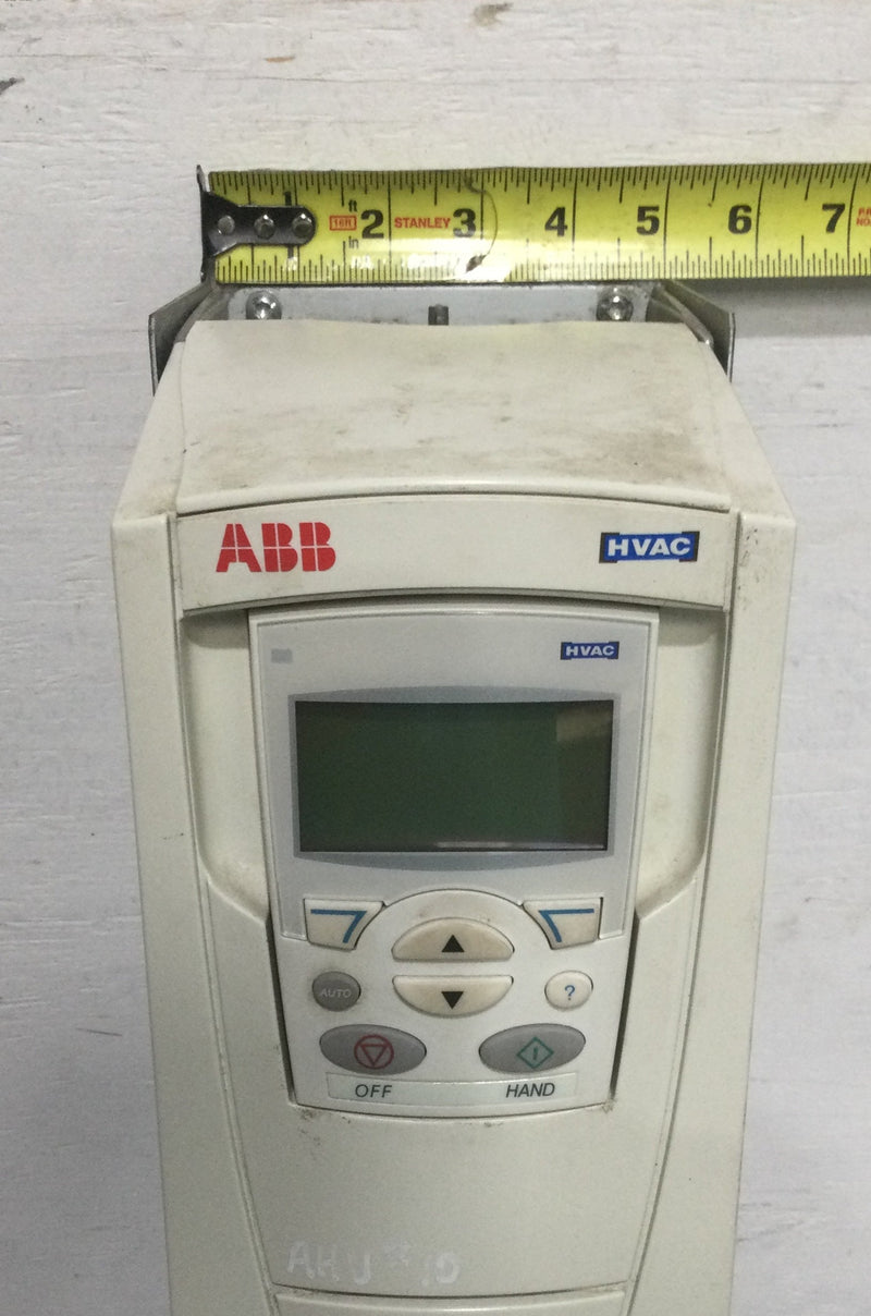 ABB ACH550-VC-023A-4 HVAC Driver 3 PH 48-63HZ 380-480 VAC 23 Amp 47.5" x 5"