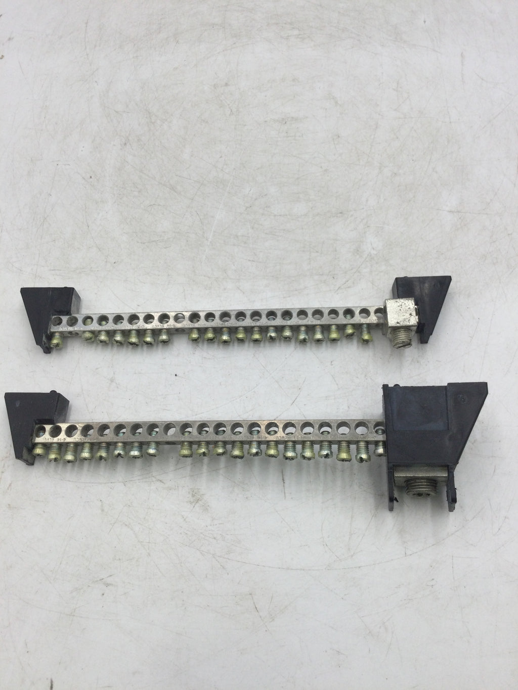 Ilsco N875 20 Position Neutral and Ground Bar Kit w/ Lug Connections