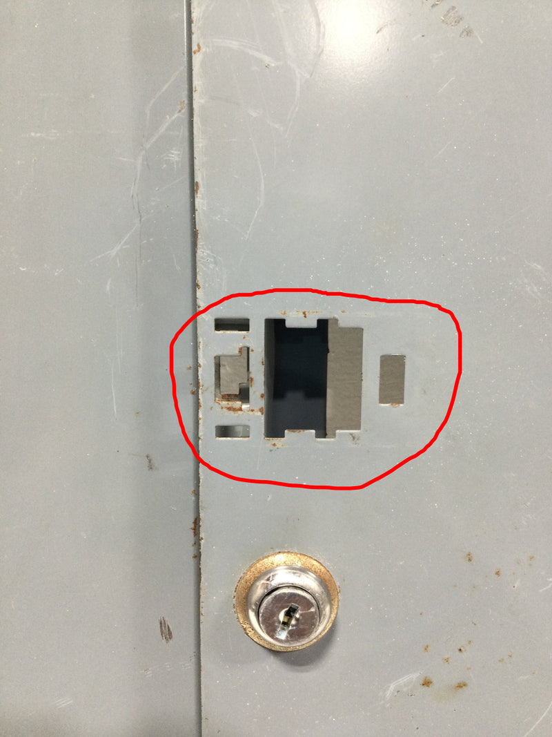 Square D HOM30-40M200TC 200A 30 Space 120/240V Panel Door 35" x 15 1/2" - Flaw