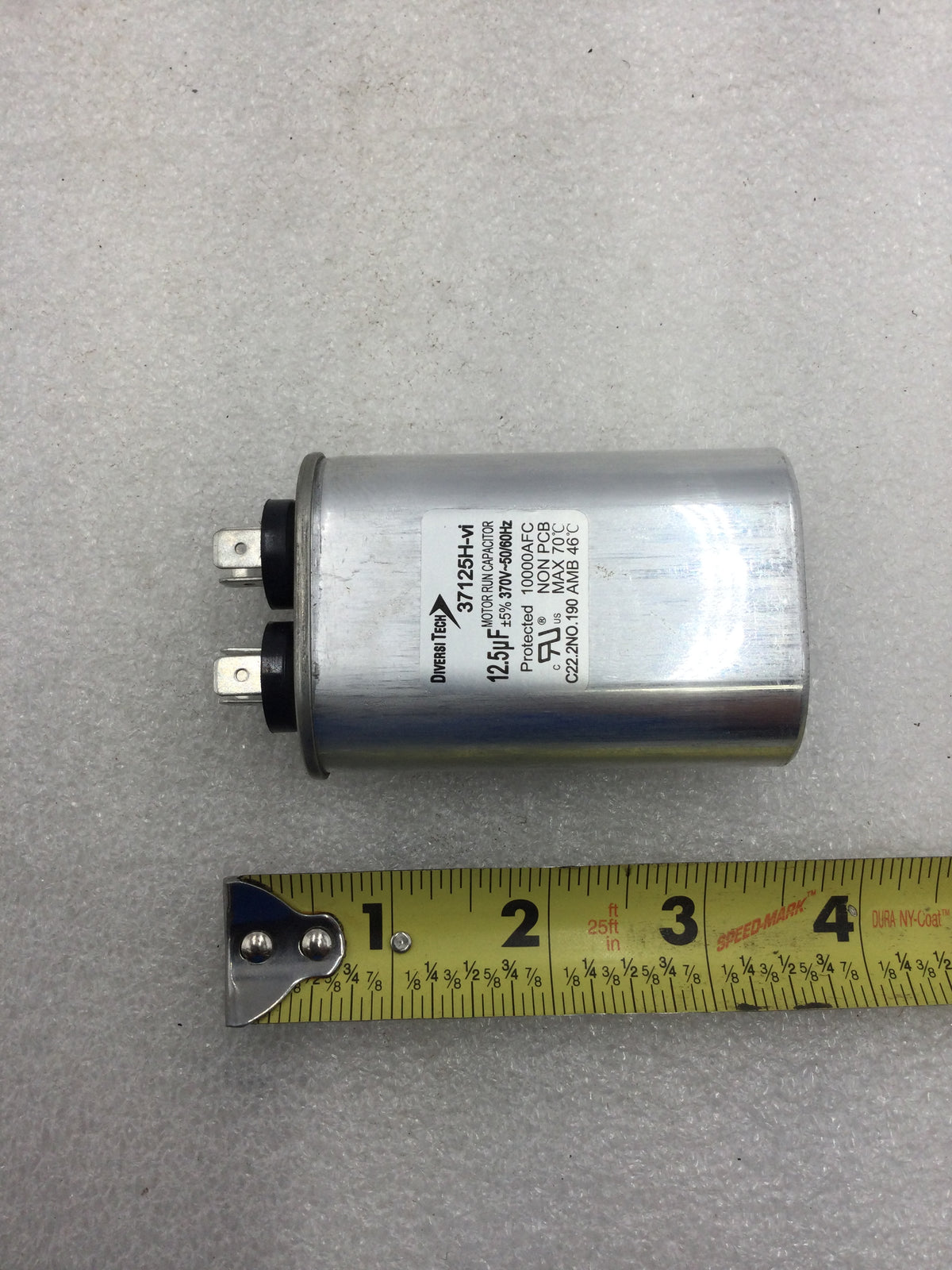 DiversiTech 37125H-VI Motor Run Capacitor 12.5uF +/_ 5% 370 VAC 1000 A