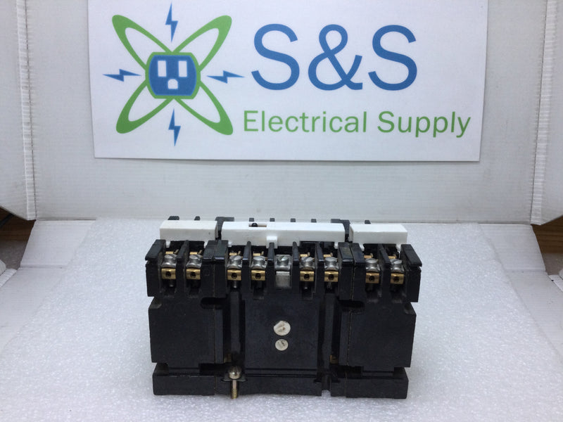 General Electric CR120ADC Relay Circuit Breaker 125V 10Amp Series A