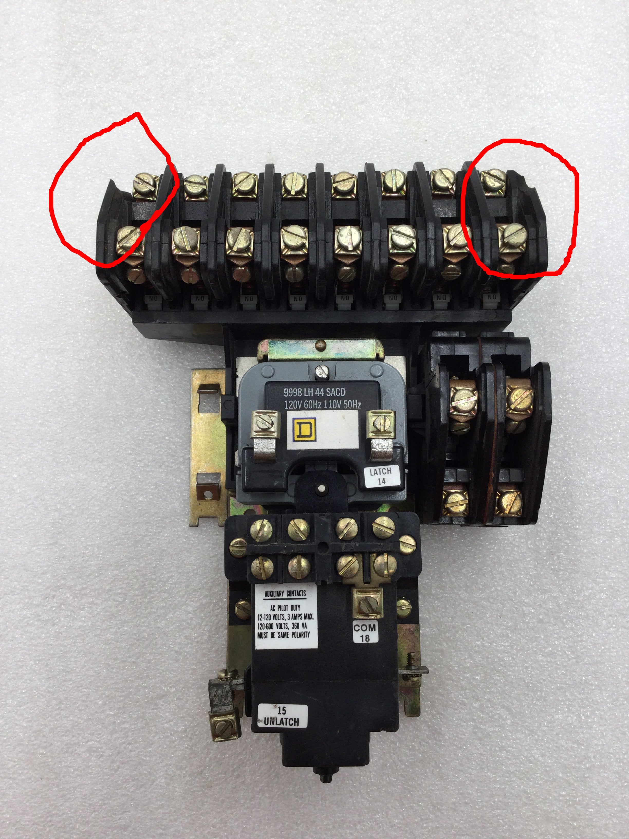 Square D 8903LX01200 30 Amp 277-600 VAC 12 Pole Lighting Contactor 120