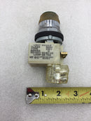 Square D 9001 KM-1 Green Pilot Light Module 110-120 VAC 50/60Hz Lamp GE 755 Series G with KA-2 Push Button Module