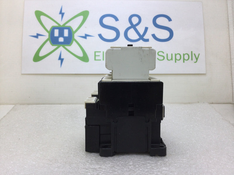 Fuji Electric SC-03 (4NCOAO) Reversing Magnetic Contactor 20 Amp 200-600 VAC 2-5 HP with SZ-A22 Auxiliary Contact Block