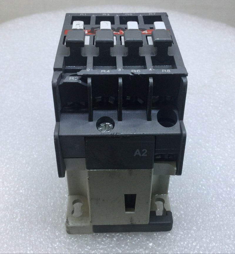 ABB A16-04-00 30 Amp 50/60Hz 600V Contactor - Cosmetic Flaw