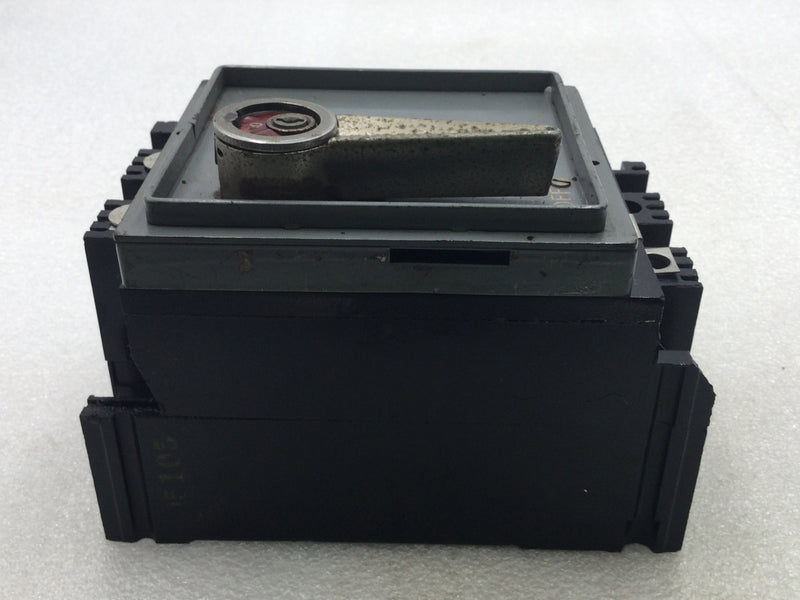 Federal Pacific NEF433030R 30 Amp 3 Pole 480V Circuit Breaker - Cosmetic Flaw
