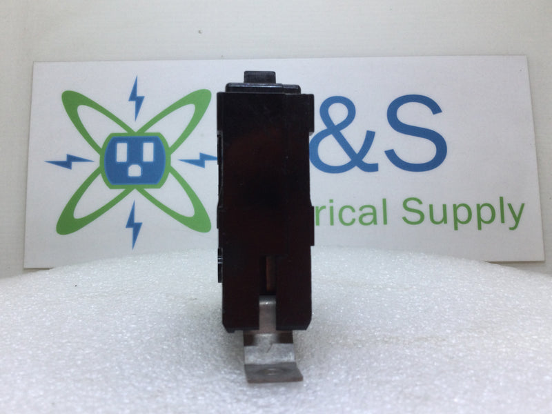 Cutler Hammer BAB1030 30 Amp 1 Pole 120/240V Bolt-On Circuit Breaker