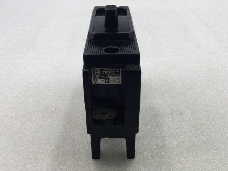 ITE EE1-B015 15 Amp 1 Pole 120V Circuit Breaker - Cosmetic Flaw