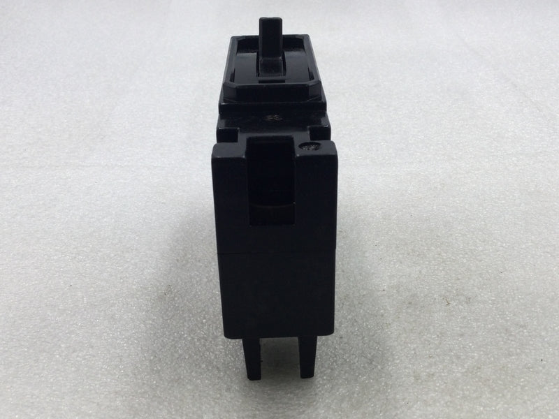 ITE EE1-B015 15 Amp 1 Pole 120V Circuit Breaker - Cosmetic Flaw