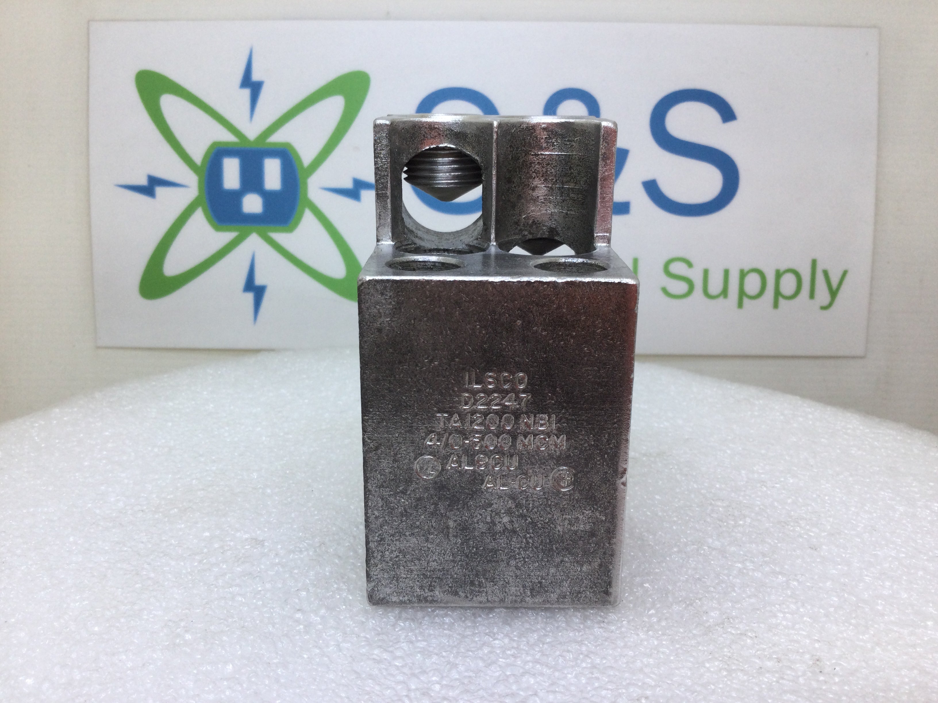 Ilsco D2247 TA1200NBI 4/0 500MCM AL9CU Terminal Lug