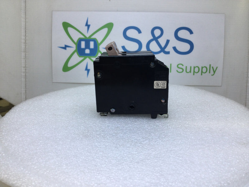 Cutler Hammer CH220 20 Amp 2 Pole 120/240V Breaker - Metal Feet 1/2 Notch