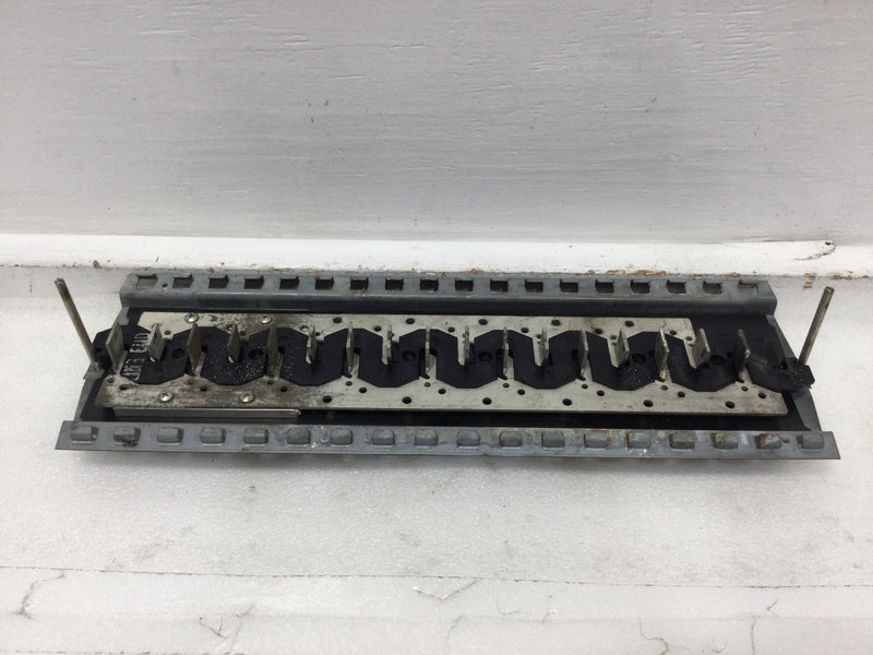 Challenger 17 Space/44 Circuit 120/240 VAC Load Center Guts Only 6" X 19"