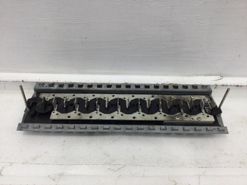 Challenger 17 Space/44 Circuit 120/240 VAC Load Center Guts Only 6" X 19"