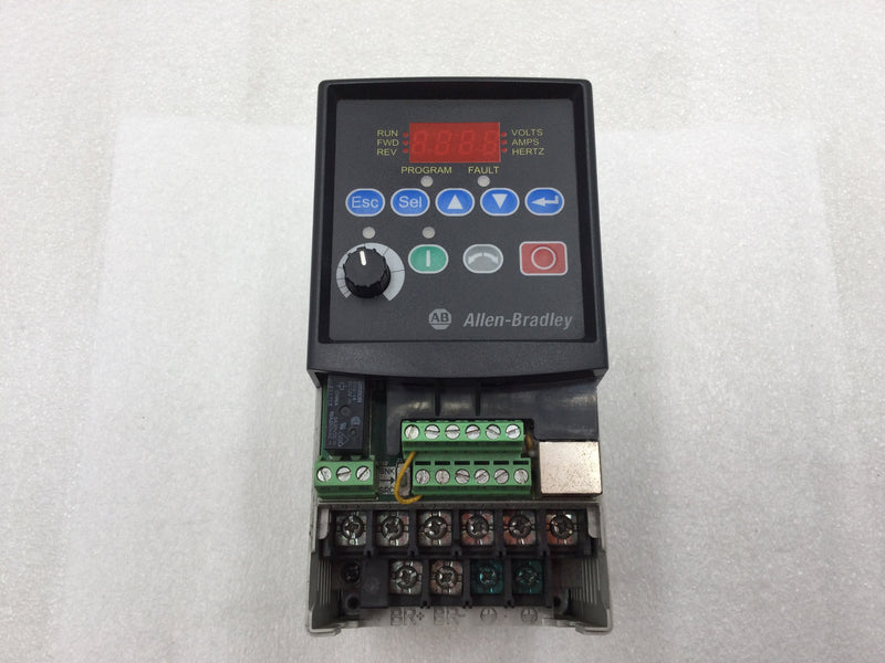 Allen Bradley 22A-B8P0N104 Powerflex Adjustable Frequency AC Drive