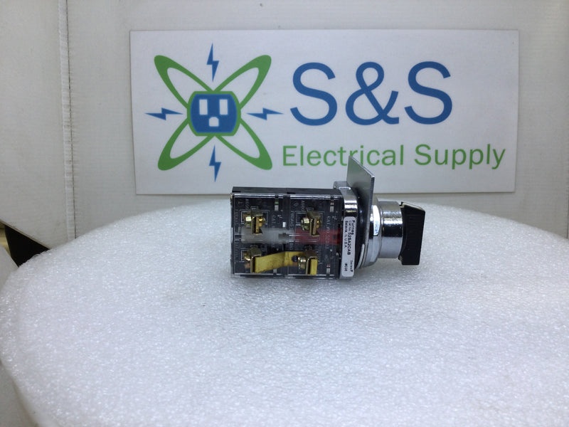 Furnas 52SA2CAB 3-Position Selector Switch with 528AJ and 528AK Relay Modules