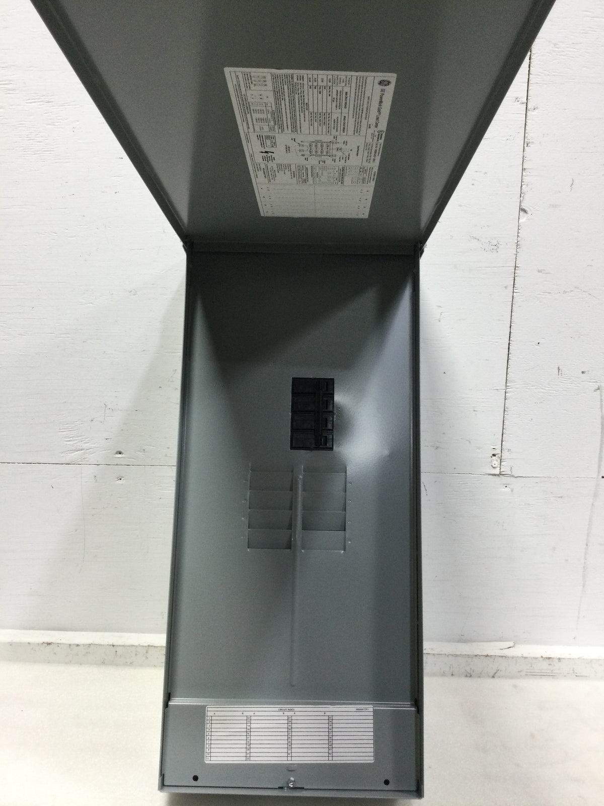 General Electric TM820RCUFLP 200A 8 Space 120/240V Outdoor Load Center