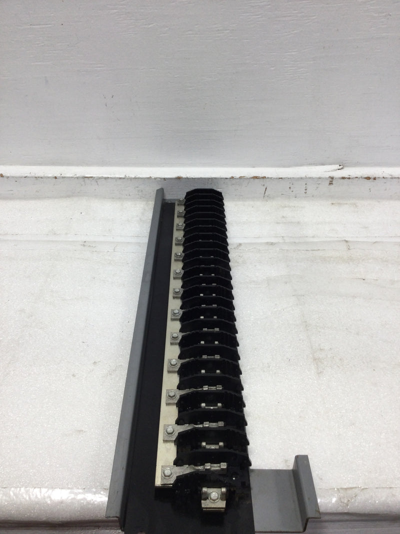 Eaton 200 Amp 26 Space 120/240 VAC Buss Bar/Guts Only 4" X 21"