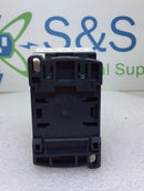 Schneider Electric CAD32 10 Amp 690V 50/60Hz Control Relay w/Suppressor