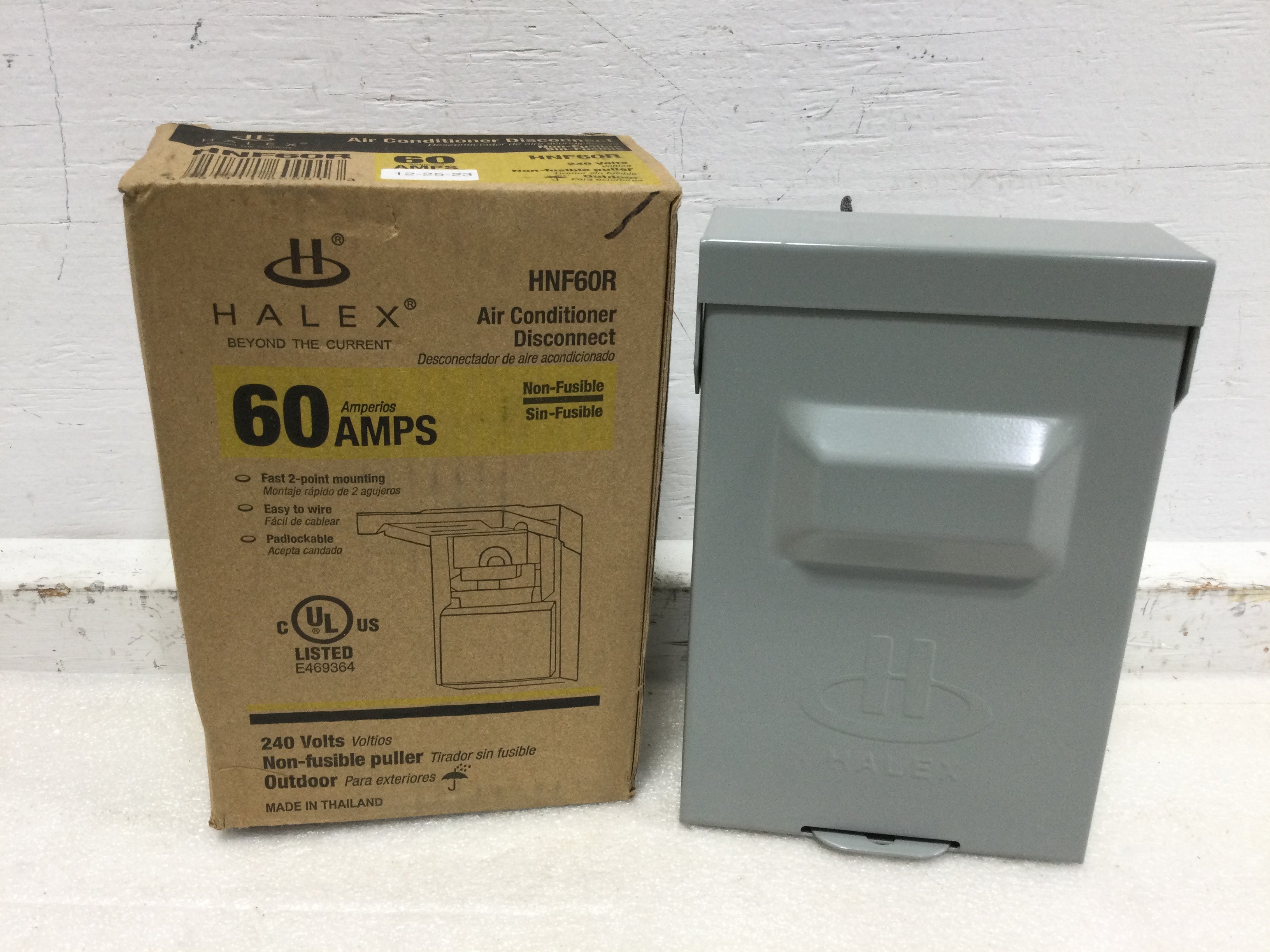 Halex HNF60R 60A 120/240V Non-Fused AC Pull Out Disconnect 7 3/8