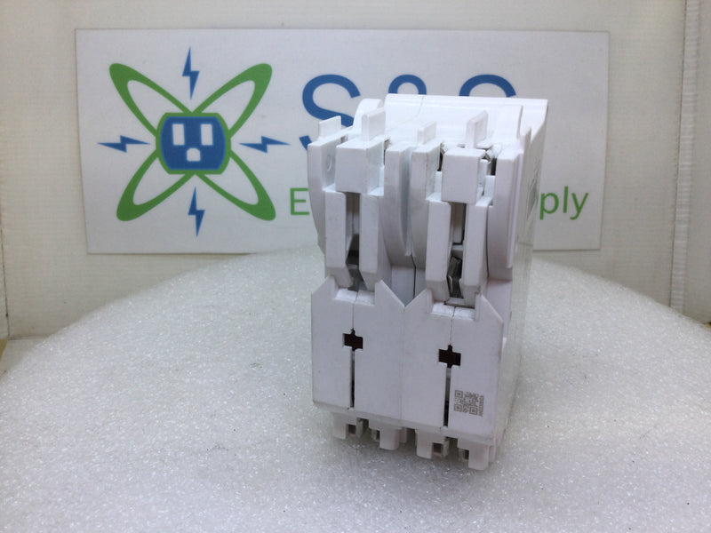 Leviton LB220-T 20 Amp 2 Pole 120/240v Plug on Standard Branch Circuit Breaker