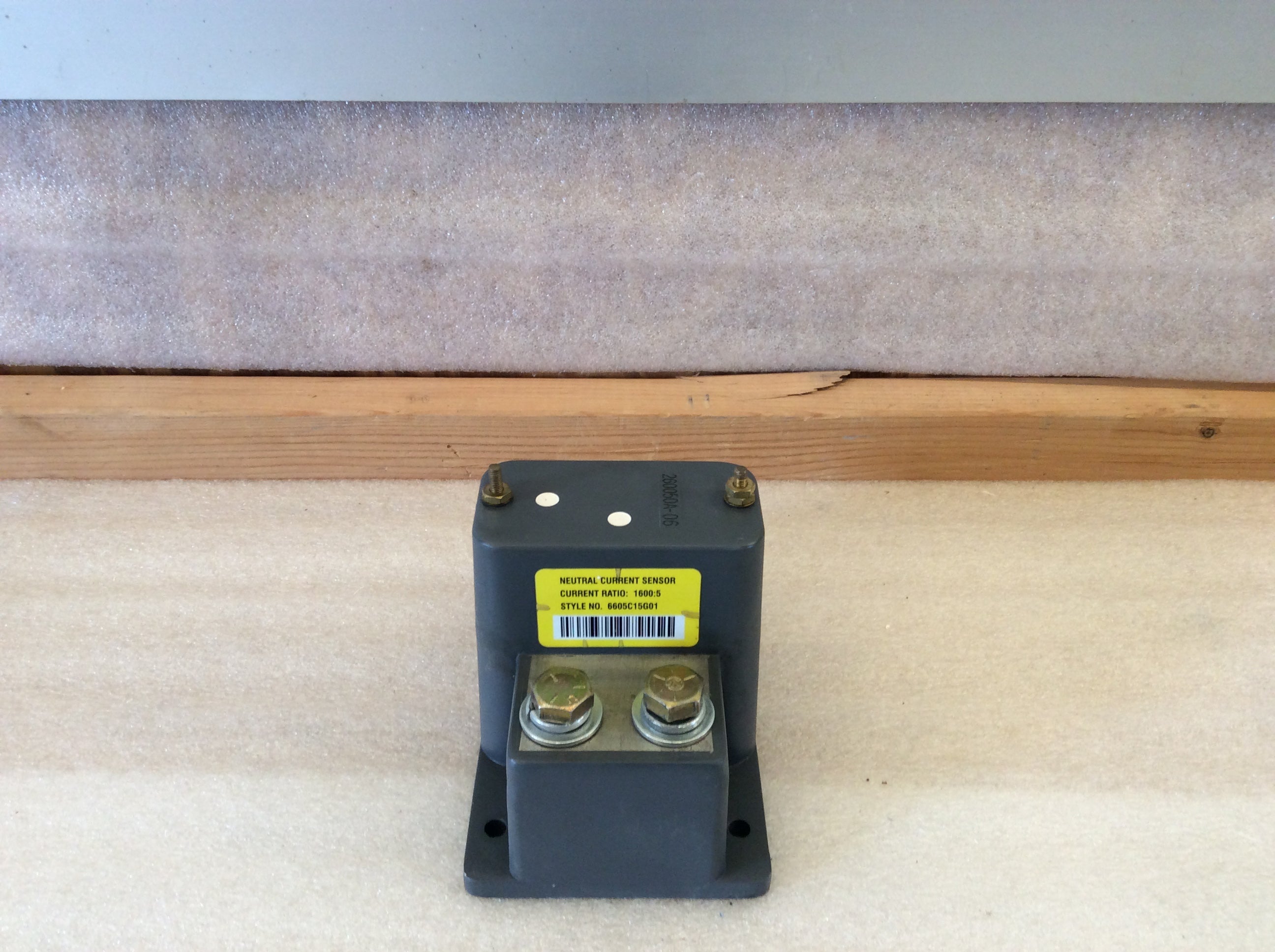 Eaton Neutral Current Sensor Current Ratio: 1600:5 Style No. 6605C15G0