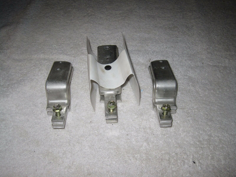 Cutler Hammer 400 Amp Breaker  Mounting Bars    From A Dk Breaker