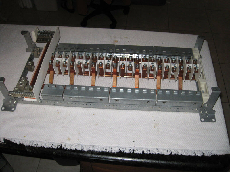 Siemens  Ite 225 Amp Main Lug 208/240 Volt 42 Circuit Panelboard