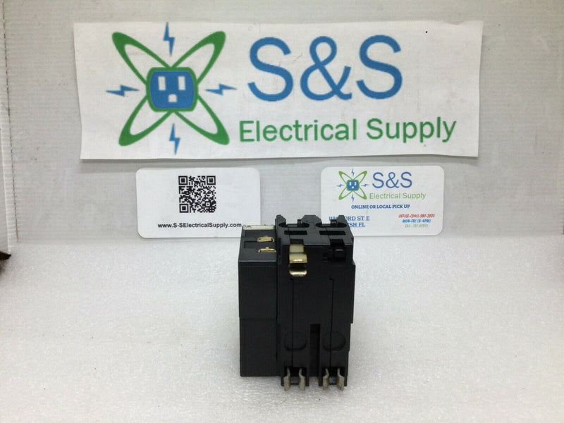 Square D QO2301021 2 Pole 30 Amp 120 Volt Shunt Trip Plug In Circuit Breaker QO230-1021