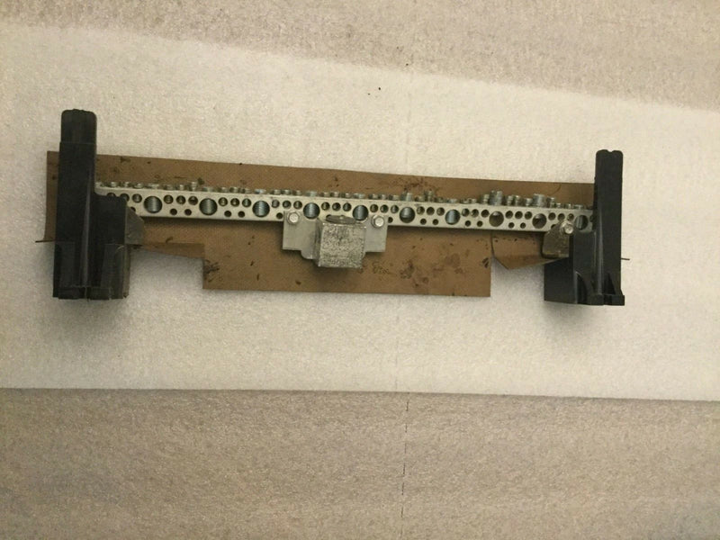 44 Position Neutral / Grounding Bar Fpe With Mounting Stands