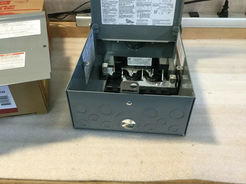 Square D HOM612L100RB Load Center Main Lug 100 Amp Load Center