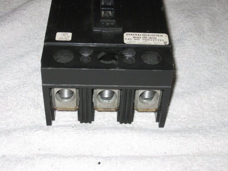 General Electric Tqd32y225 3 Pole Molded Switchcase 225a 240v
