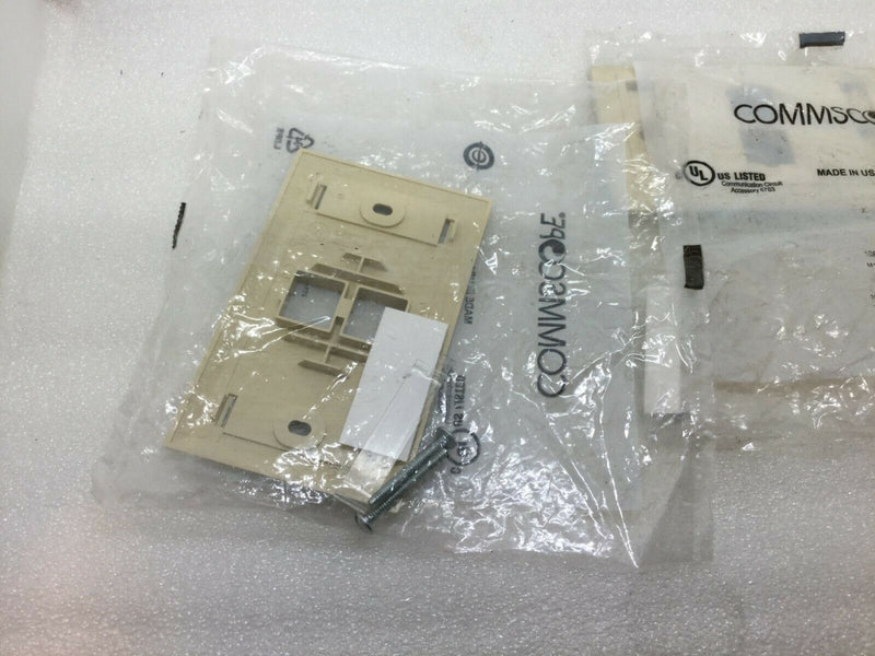 Lot Of 2 Commscope M12l-246 Ivory 2-Port Faceplate 108168477